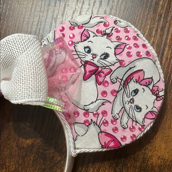 Small shop Disney Marie Cat Minnie Ears Headband - Picture 3 of 8